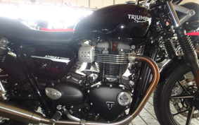 TRIUMPH STREET TWIN 2019 DAD74G