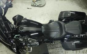 HARLEY FLHXSE 1800CVO 2015
