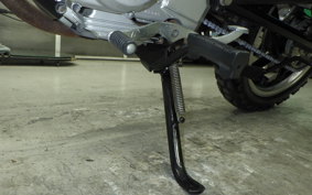 YAMAHA YB125SP 2001