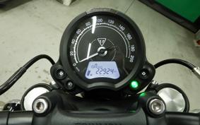 TRIUMPH BONNEVILLE BOBBER