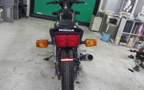 HONDA CB900F 2024