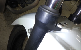 SUZUKI GSR250