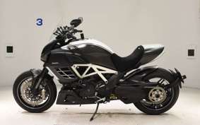DUCATI DIAVEL AMG 2012