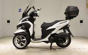 YAMAHA TRICITY 125 SE82J