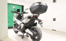 HONDA X-ADV 750 2025 RH21