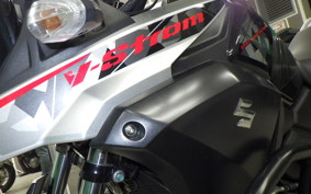 SUZUKI Vｽﾄﾛｰﾑ250A 2015