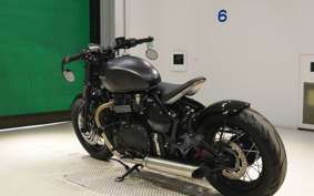 TRIUMPH BONNEVILLE ボバー 2022