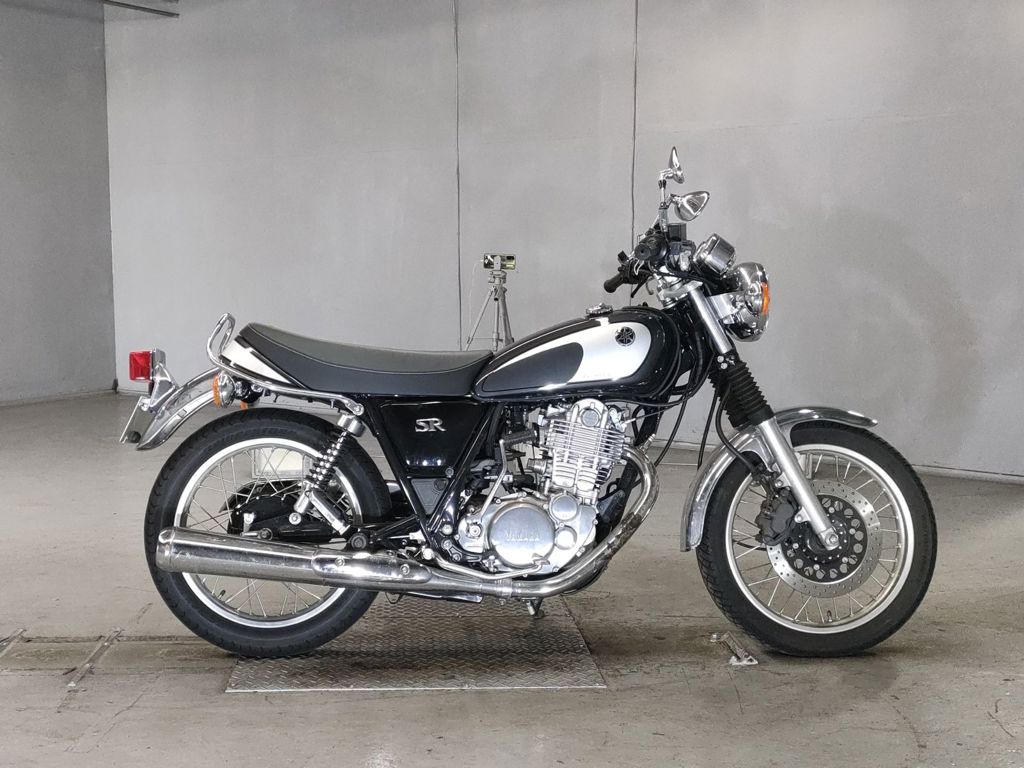 Фото Yamaha SR400 2021 с японского аукциона