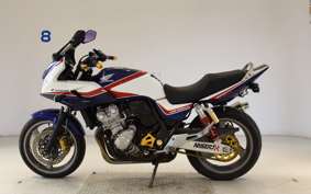 HONDA CB400 SUPER BOLDOR VTEC 2009 NC42