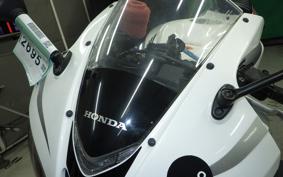 HONDA CBR600RR GEN 3 2007 PC40