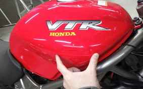 HONDA VTR 250 2022 MC33