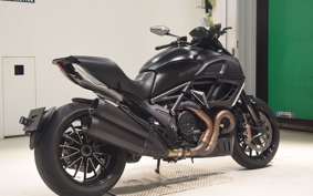 DUCATI DIAVEL 2013