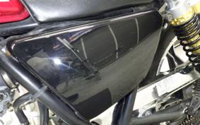 SUZUKI GN125 H 2021