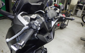 HONDA FORZA 250 MF15