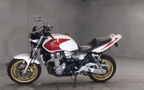 HONDA CB1300SF SUPER FOUR SC54
