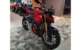 DUCATI STREET FIGHTER V4S 2025 7F00