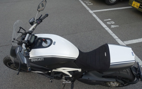 DUCATI DIAVEL AMG 2013