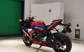HONDA CBR1000RR R 2022 SC82