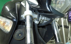SUZUKI GSR250