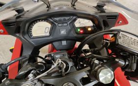 HONDA CBR650F RC83