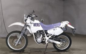 SUZUKI DJEBEL250 SJ44A