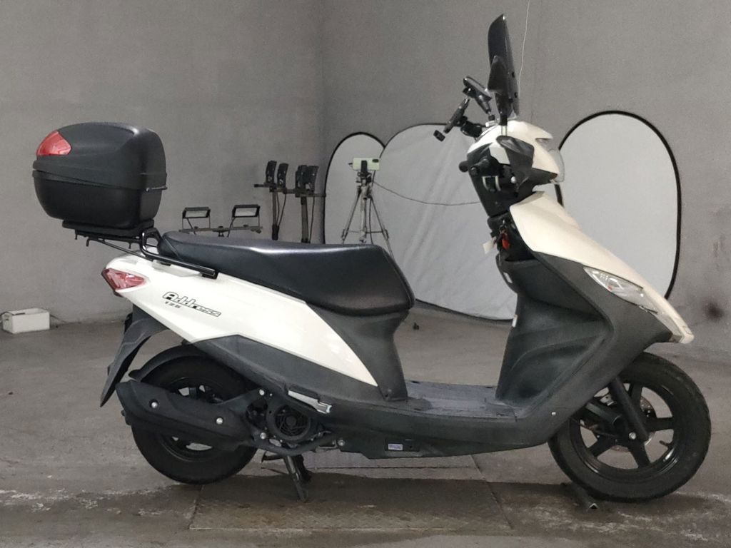 Фото Suzuki ADDRESS V125 с японского аукциона