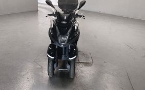 YAMAHA TRICITY 125 SE82J