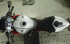 TRIUMPH STREET TRIPLE RX 2026