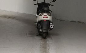 YAMAHA MAJESTY 125 SE27