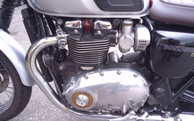 TRIUMPH BONNEVILLE T120 2016 DAD75H