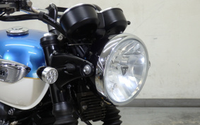 TRIUMPH BONNEVILLE T100 2017 DAD70G