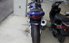 YAMAHA YZF-R1