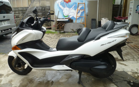 HONDA SILVERWING400GT 2011 NF03
