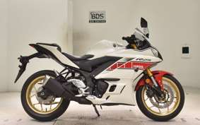 YAMAHA YZF-R25 A 2022 RG74J