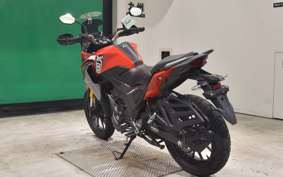 HONDA CB200X 2025