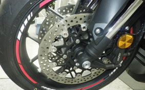 HONDA CBR650R E-Clutch 2024 RH17