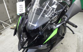 KAWASAKI NINJA ZX-6R A 2026 ZX636J