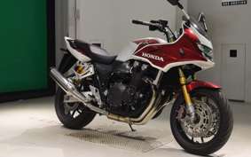 HONDA CB1300SB SUPER BOLDOR SP 2025