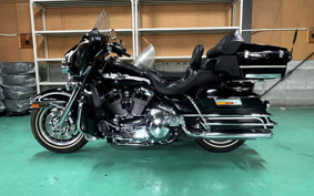 HARLEY FLHTCUI S/C 2004 FGW