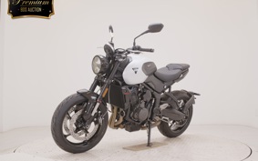TRIUMPH TRIDENT 660 2026