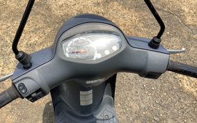 SUZUKI LETS4 CA45A