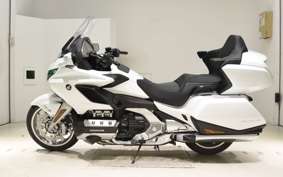 HONDA GL 1800 GOLD WING TOUR DCT 2026