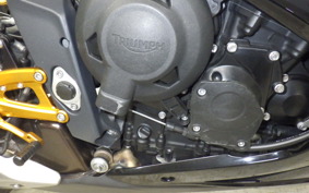 TRIUMPH DAYTONA 675 R 2015