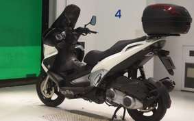 APRILIA SR MAX 300 2015