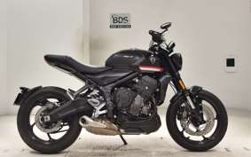 TRIUMPH TRIDENT 660 2023