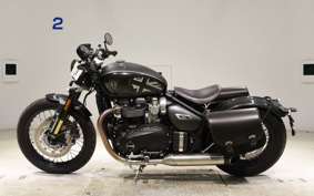 TRIUMPH BONNEVILLE BOBBER 2020