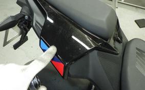 BMW M1000RR 2023