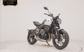 TRIUMPH TRIDENT 660 2026