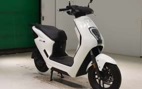 HONDA EM1 e: 2024 EF16