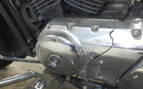 SUZUKI INTRUDER 400 Classic 2003